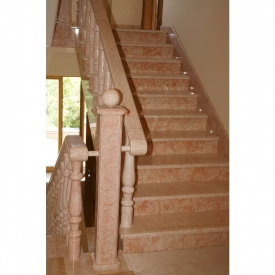 Прямая лестница из натурального камня под заказ