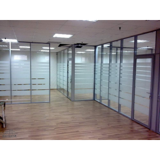 Заказать Офисные перегородки c дверью из алюминия и пленкой на стекле