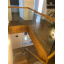 Изготовление деревянных лестниц в дом на больцах со стеклом вместо балясин Киев