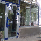 Алюмінієві вікна двері з фарбуванням у виробника Київ