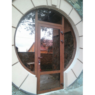 Вхідні двері з алюмінію з фарбуванням під дерево