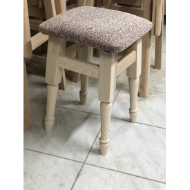 Табурет масив бука 450x300x300 мм