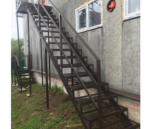 Маршевая лестница металлическая внешняя Legran