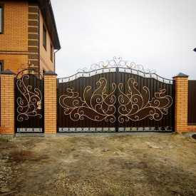 Ковані ворота розпашні з орнаментом Legran