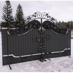 Ворота кованые масштабные с лепестками 3,6x2,3м Legran Вишневое