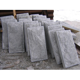 Скала гранітна 20х50 Покост