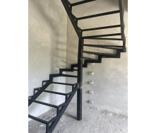  Лестницы металлические прочные 3мм каркасные Legran