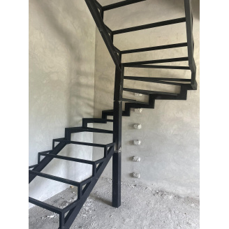  Лестницы металлические прочные 3мм каркасные Legran
