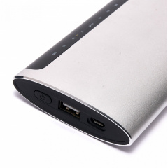 Портативное зарядное устройство Wonder 18000mah серый металлик Доманёвка