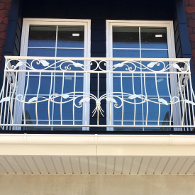 Балкон кованый под грунтом белый Legran