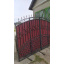Кованые ворота с профнастилом закрыты с острыми пиками Legran Ромны