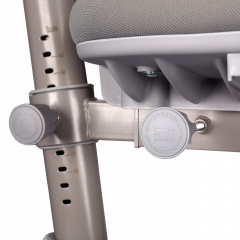 Дитяче ергономічне крісло FunDesk Fortuna Grey Нове