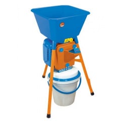 Мукомолка Novital Magnum 4V, 750 W мельница для пшеницы, кукурузы, ячменя, овса, гречки, травяной муки Київ