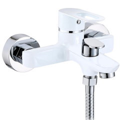 Змішувач для ванни Lidz Latwa 006 з душовим гарнітуром (LDLAT006WHI45424) білий Краматорск