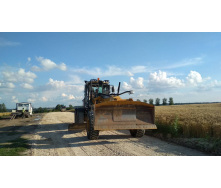 Оренда грейдер Caterpillar 140 м