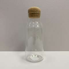 Бутылка для напитков стеклянная с пробковой крышкой Cork 650 мл Olens 102-355 Хмельницкий
