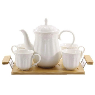 Набір порцелянових кухлів на дерев'яному розносі 5 предметів Interos PJ031575