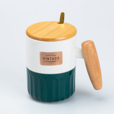 Кружка керамічна з кришкою та ложкою TS Kitchen Vintage 400 мл зелена з білим (HP7204GR)