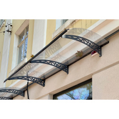 Готовий збірний навіс над балконом Dash'Ok 2,05х1,5 м Хайтек сотовий полікарбонат 6 мм Темно-серий Прозорий Бушеве