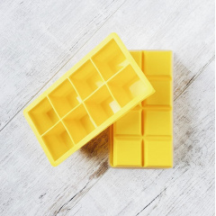 Форма для льда ICE CUBE 5 cm Olin & Olin 8 кубиков желтая с крышкой Калуш