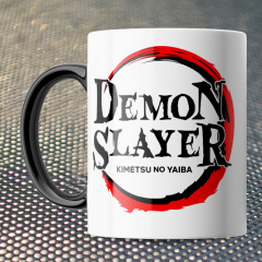 Чашка Fan Girl лого Клинок рассекающий демонов - Demon Slayer: Kimetsu no Yaiba (15758) 330 мл Черный Балаклея