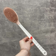 Щетка массажная силиконовая с длинной ручкой для душа и ванны Titiz Plastik GP-152 розовая с белым Мукачево