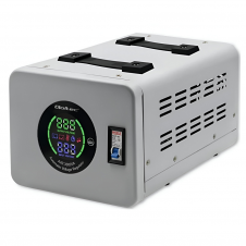 Стабилизатор напряжения Qoltec AVR-3000VA 2400 Вт релейный, аналоговая индикация
