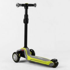 Самокат трехколесный алюминиевый руль Best Scooter MAXI PU колеса со светом 60 кг Green (102925) Ужгород