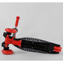 Самокат MAXI "Best Scooter" 4 колеса PU, СВЕТ, трубка руля алюминиевая Black/Red (102019) Гуляйполе