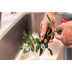 Секатор плоскостной для цветов Fiskars Solid SP14 (1051601) Кропивницький