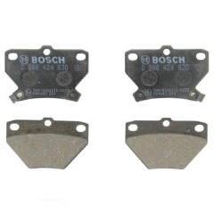 Тормозные колодки Bosch дисковые задние TOYOTA Yaris/Corolla -05 0986424630 Ясногородка