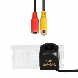 Камера заднего вида Lesko Chery A3/А13/QQ/E3/Tiggo 5