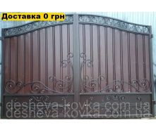 Кованые ворота из калиткой из профнастила