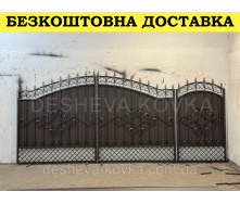 Ворота из профнастила и коваными элементами