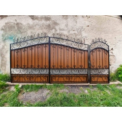 Кованые ворота из профнастилом Вишневе