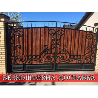 Кованые ворота из калиткой и профнастила