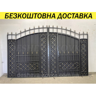 Кованые ворота с калиткой и пиками