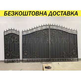 Кованые ворота из профнастилом и коваными элементами