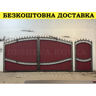 Кованые ворота из профнастилом