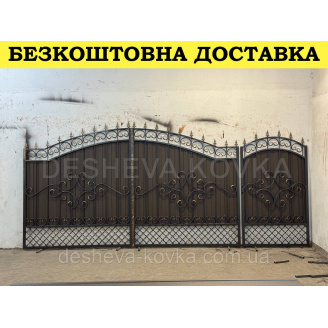 Ворота из профнастила и коваными элементами