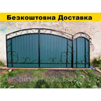 Ворота кованые из профнастилом