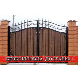 Кованые распашные ворота из профнастила и калиткой