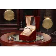 Скринька для підзаводу годинника Salvadore 1041/DBC/5 130х130х150 мм Коричнево-бежевий Орехов