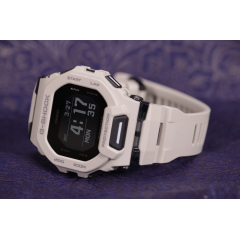 Годинник Casio G-SHOCK GBD-200UU-9ER Вишневе