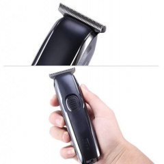 Професійна акумуляторна машинка для стрижки волосся з насадками XPro V-020 (40950-V-020) Курінь
