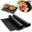 Тефлоновый коврик для гриля No Brand BBQ grill sheet с антипригарным покрытием 33x40 см Черный (2104618536) Нововолинськ