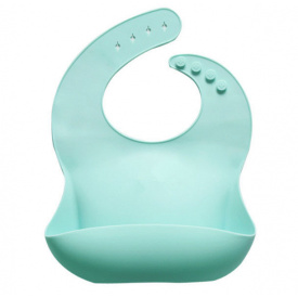 Детский слюнявчик силиконовый с четырьмя застежками и карманом VOLRO 30х23 см Мятный (vol-9693)