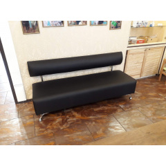 Диван офисный Tobi Sho Доран без подлокотников 1800x540x750, кожзам Черный 2230 Орехов