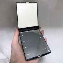 Кишенькове дзеркало складане з підсвіткою LED чорне A-PLUS 822 Обухів