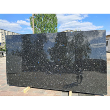 Лабрадорит, слэбы 3000*1700*30 в наличии